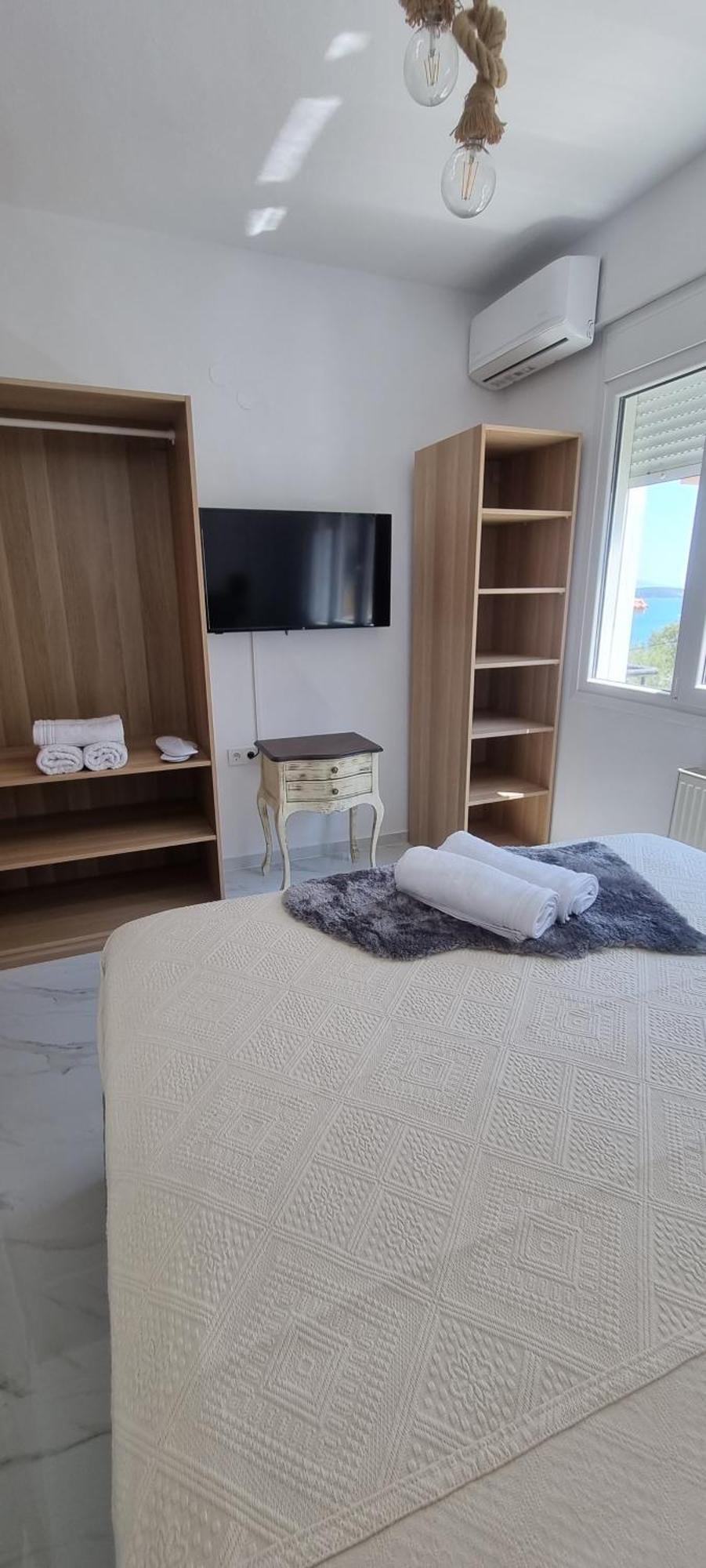 Ellis-Suites Nea Peramos Kavala 외부 사진
