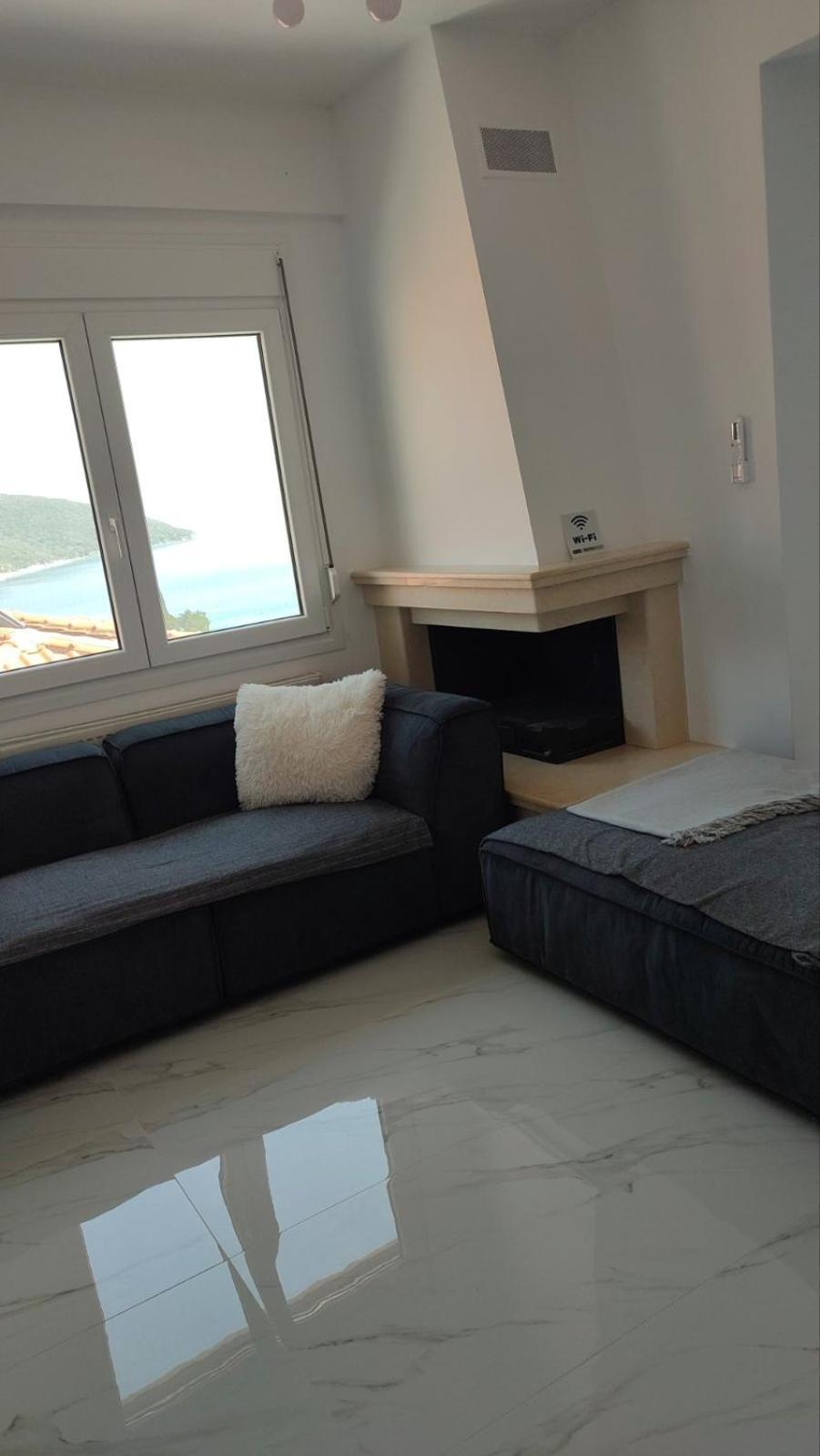 Ellis-Suites Nea Peramos Kavala 외부 사진