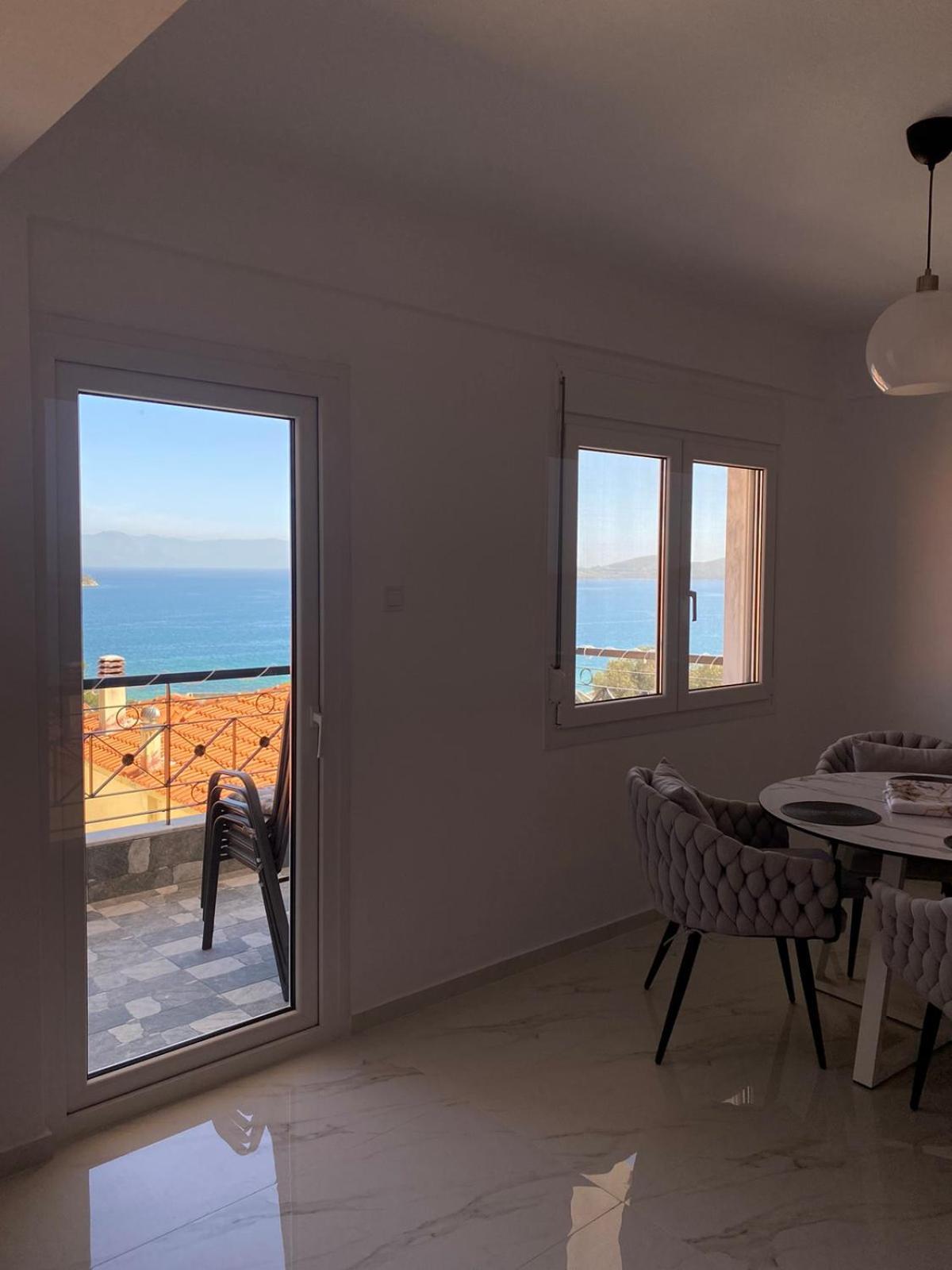 Ellis-Suites Nea Peramos Kavala 외부 사진